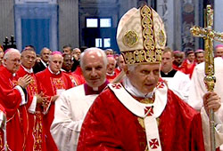 L'anniversario di sacerdozio di Benedetto XVI. P. Lombardi: 60 anni di fedeltà senza trionfalismi