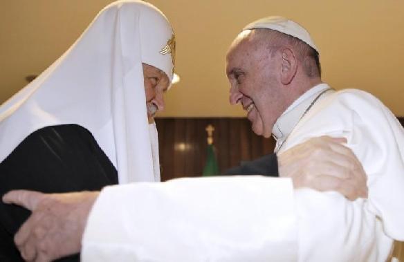 Nu concurenţi, ci fraţi: Declaraţia comună a papei Francisc şi a patriarhului Kirill (text)