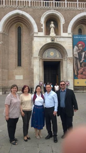 Pelerinajul comunităţilor etnice din Padova la Bazilica „Sfântului Anton”